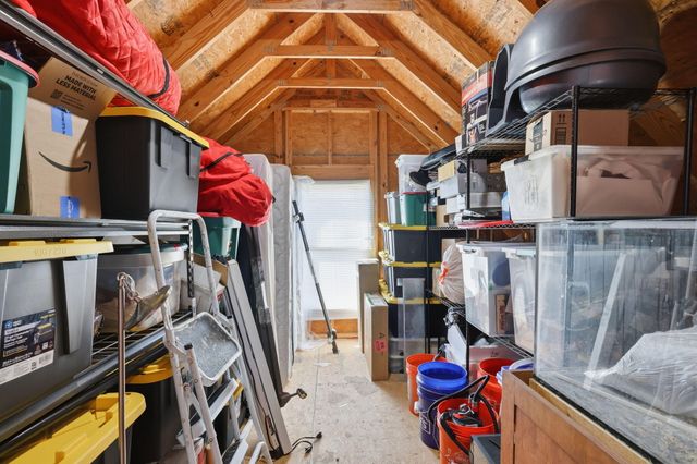 747 Deer Valley Drive, Hixson, TN 37343