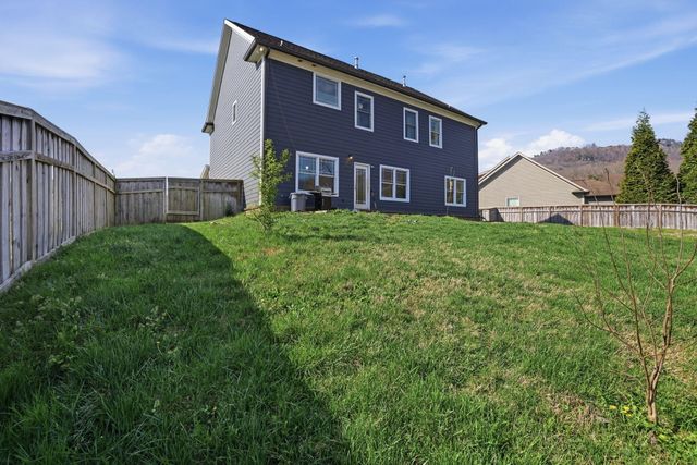 747 Deer Valley Drive, Hixson, TN 37343