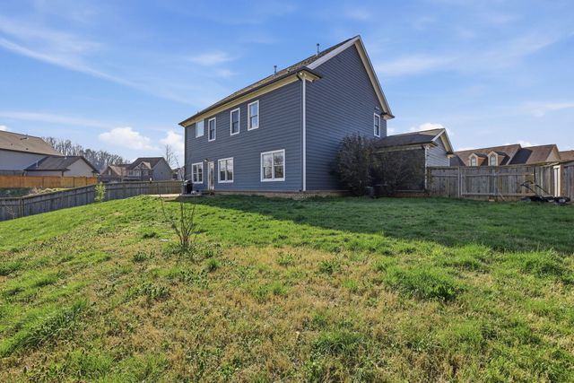 747 Deer Valley Drive, Hixson, TN 37343