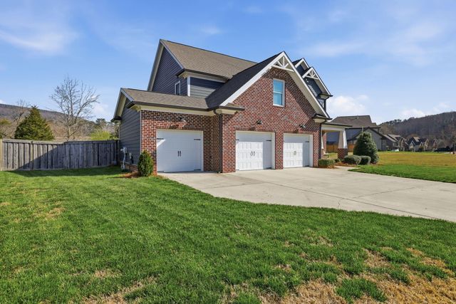 747 Deer Valley Drive, Hixson, TN 37343
