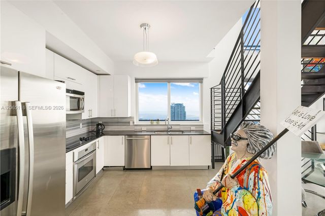 60 SW 13th Street 4001, Miami, FL 33130