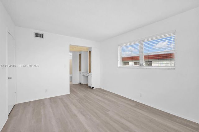 1280 NW 43rd Ave 302, Lauderhill, FL 33313