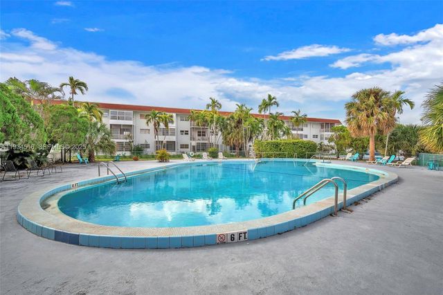 1280 NW 43rd Ave 302, Lauderhill, FL 33313