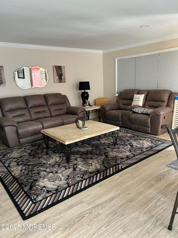 2042 Lamplighter Drive, Toms River, NJ 08753