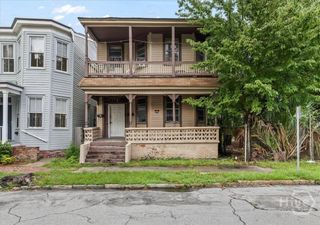 108 W 32nd Street, Savannah, GA 31401
