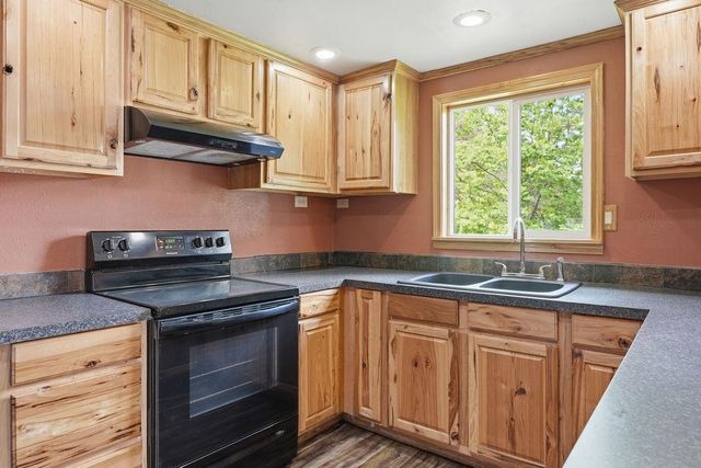 3611 W Heroy Ave, Spokane, WA 99205