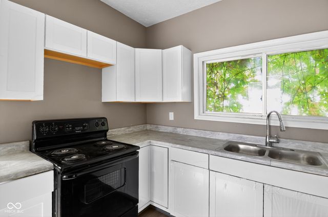 318 N Colorado Avenue, Indianapolis, IN 46201