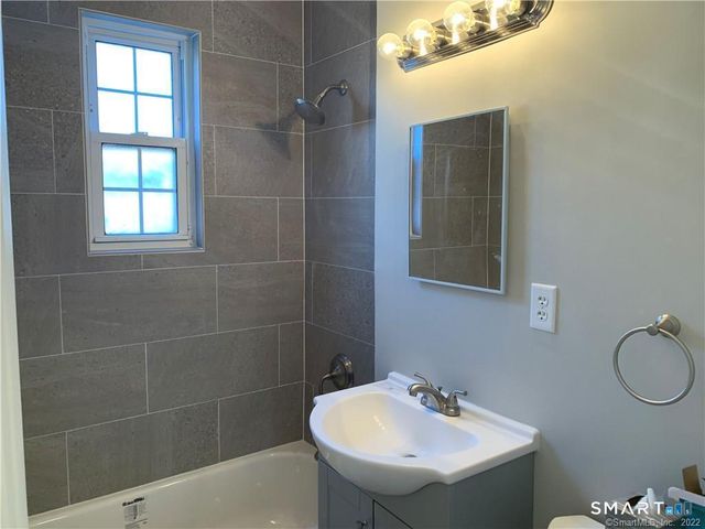 205 Virginia Avenue 205, Bridgeport, CT 06610