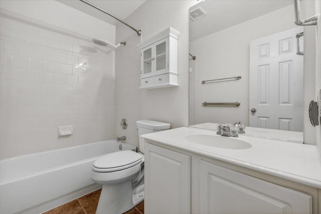 1204 Dover Heights Trail, Mansfield, TX 76063