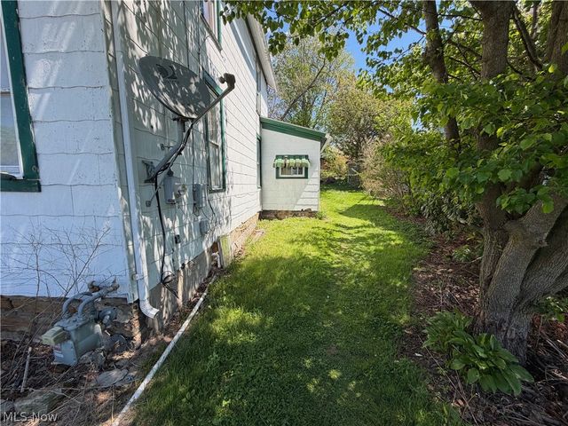 818 Riverview Street, East Liverpool, OH 43920