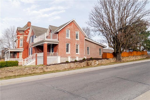 601 ATCHISON Street, Atchison, KS 66002