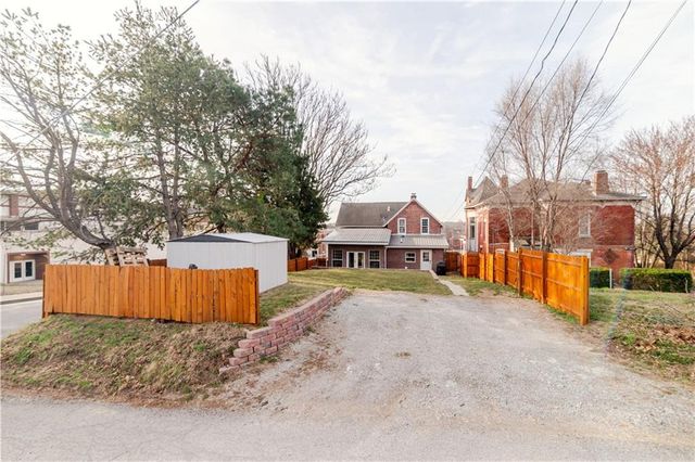 601 ATCHISON Street, Atchison, KS 66002