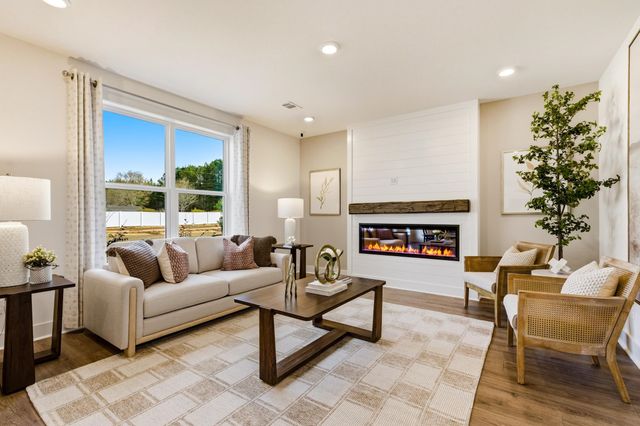 132 Buckingham Dr, Conway, SC 29526