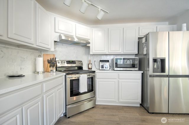 8117 27th Avenue SE, Lacey, WA 98503