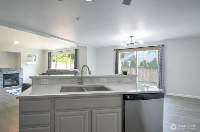 8117 27th Avenue SE, Lacey, WA 98503