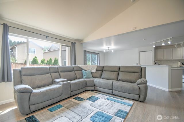 8117 27th Avenue SE, Lacey, WA 98503