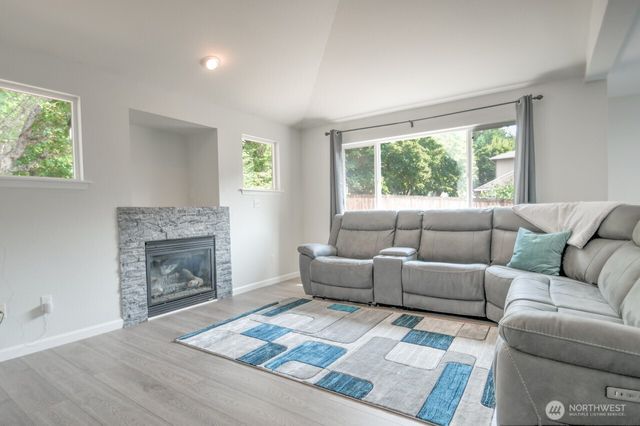 8117 27th Avenue SE, Lacey, WA 98503