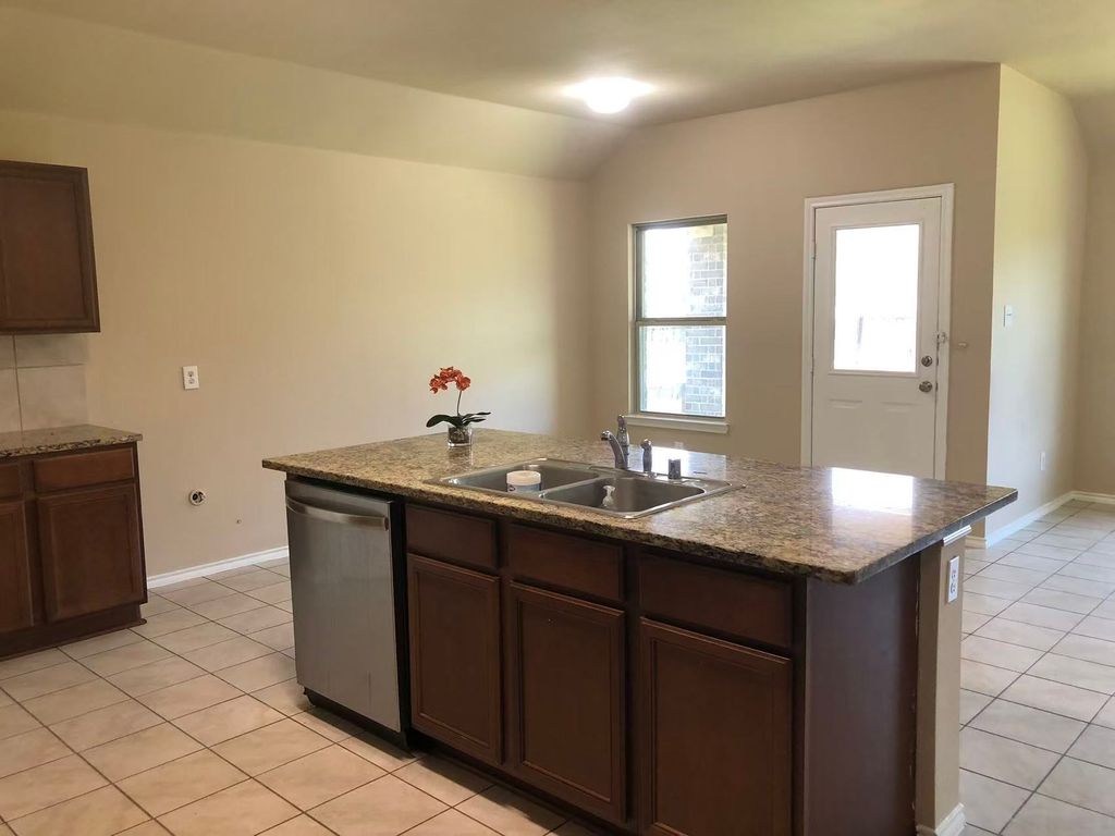 2760 Tanner Street, Forney, TX 75126
