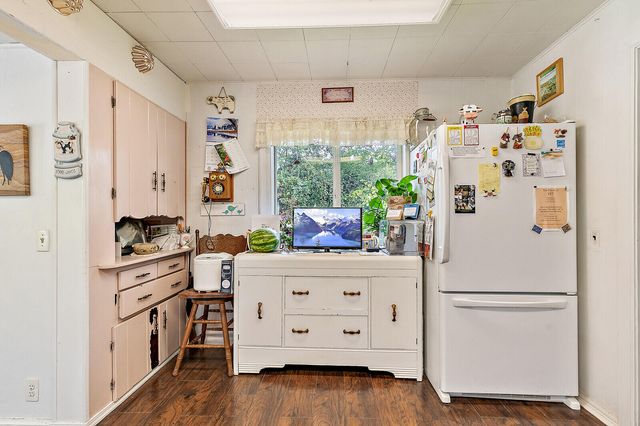 28 Galls Creek Road, Gold Hill, OR 97525