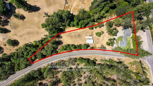 28 Galls Creek Road, Gold Hill, OR 97525