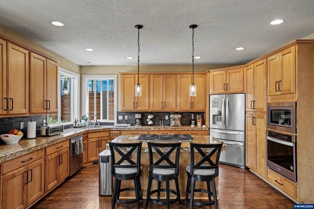 2783 Dutch Oven Av NW, Salem, OR 97304