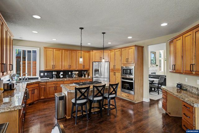 2783 Dutch Oven Av NW, Salem, OR 97304