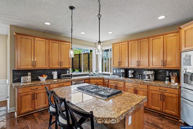 2783 Dutch Oven Av NW, Salem, OR 97304