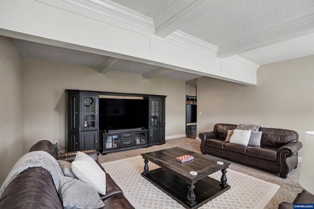 2783 Dutch Oven Av NW, Salem, OR 97304
