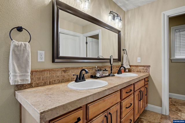 2783 Dutch Oven Av NW, Salem, OR 97304