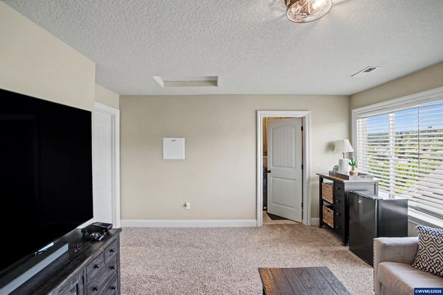 2783 Dutch Oven Av NW, Salem, OR 97304