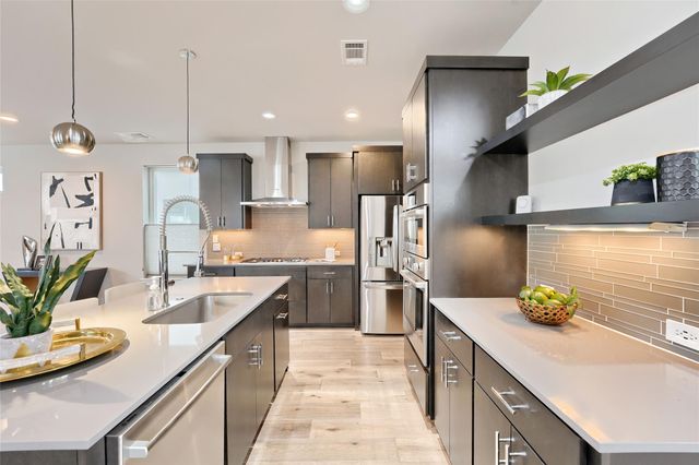 2301 Bluebonnet LN 4, Austin, TX 78704