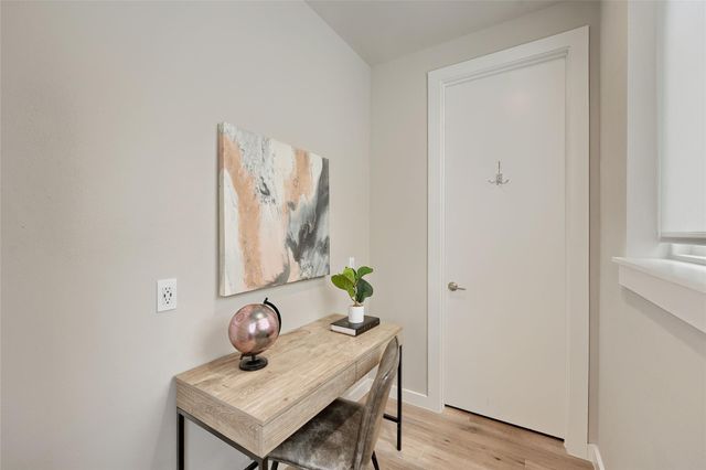 2301 Bluebonnet LN 4, Austin, TX 78704