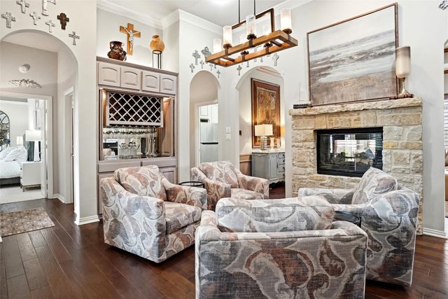9009 Thornway Drive, North Richland Hills, TX 76182