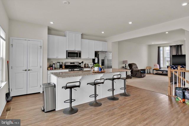 114 FREEDOM WAY, Sicklerville, NJ 08081