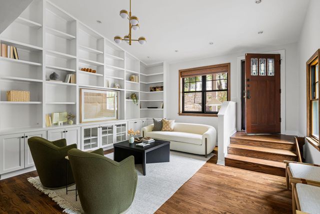 1118 Reagan TER, Austin, TX 78704