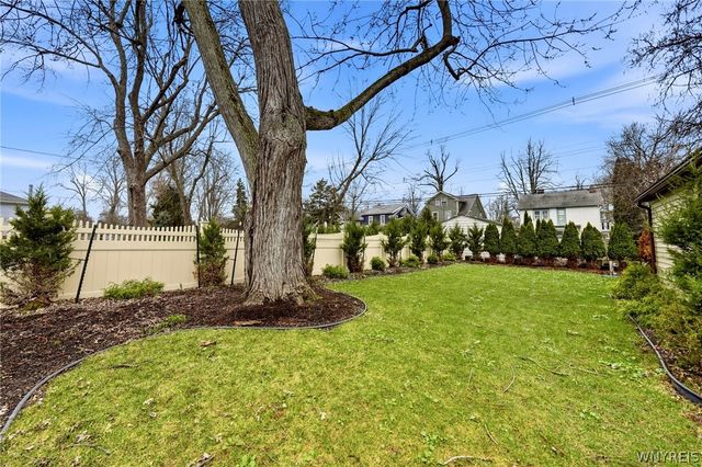 175 Mount Vernon Road, Amherst, NY 14226