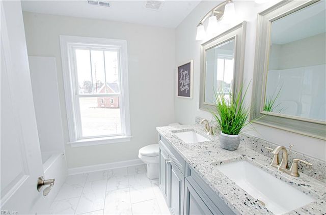 413 Octavia DR, Yorktown, VA 23693