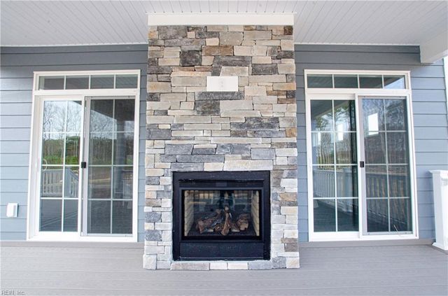 413 Octavia DR, Yorktown, VA 23693
