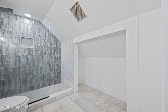 212 Sage Rd, Louisville, KY 40207