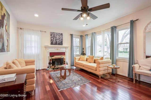 212 Sage Rd, Louisville, KY 40207