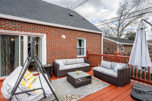 212 Sage Rd, Louisville, KY 40207