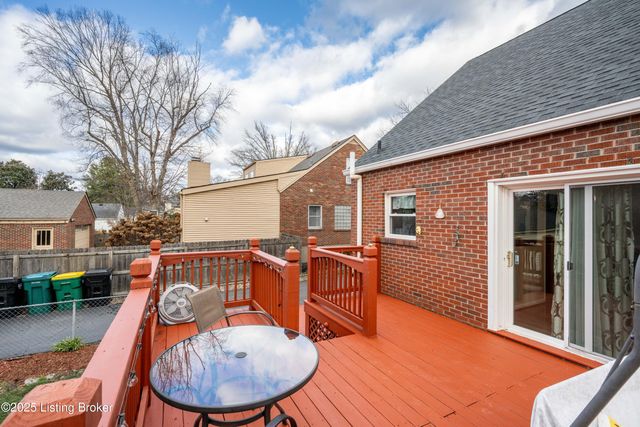 212 Sage Rd, Louisville, KY 40207