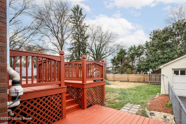 212 Sage Rd, Louisville, KY 40207