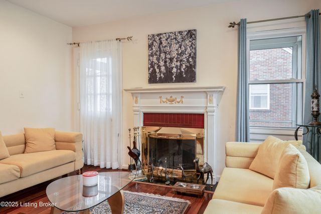 212 Sage Rd, Louisville, KY 40207