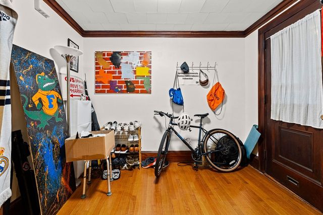 3 Seagrave Rd, Cambridge, MA 02140