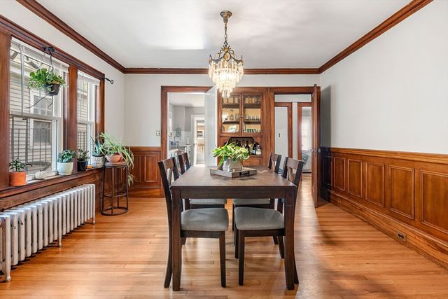 3 Seagrave Rd, Cambridge, MA 02140