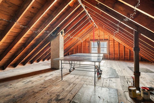 3 Seagrave Rd, Cambridge, MA 02140