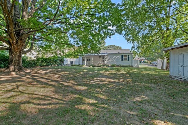 2837 Colonial Cir, Nashville, TN 37214