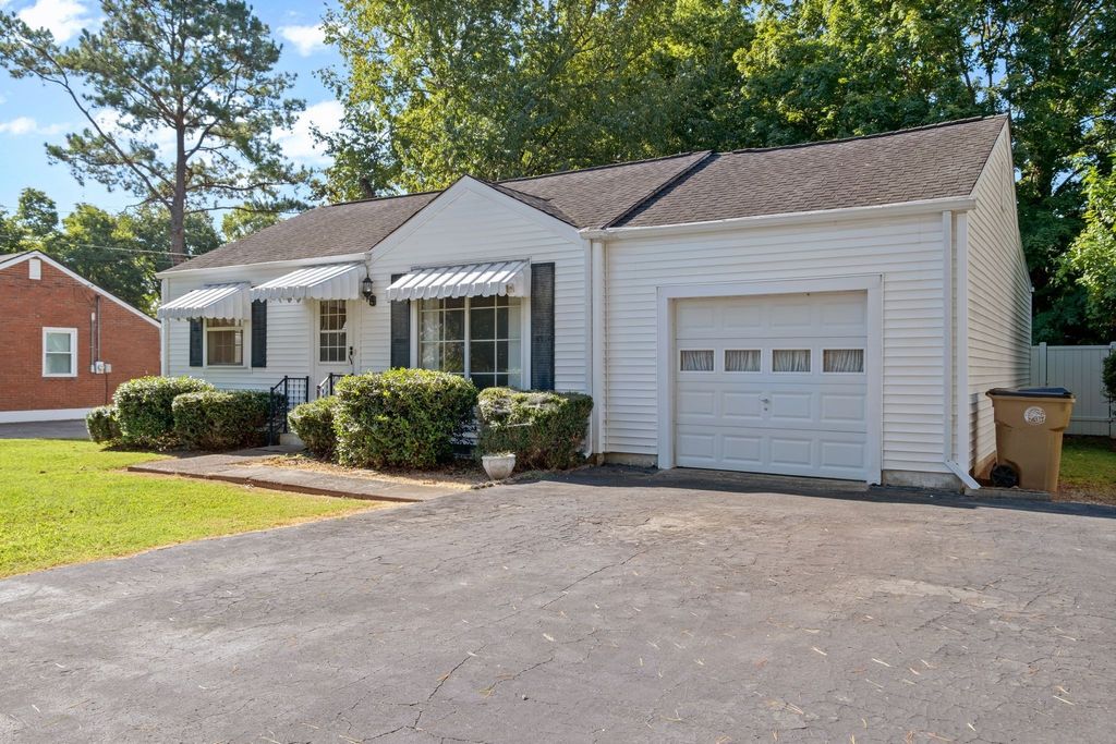 2837 Colonial Cir, Nashville, TN 37214