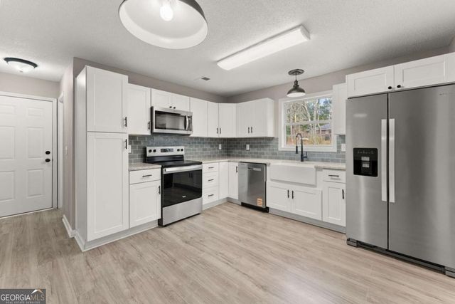 604 Fox Run, Winder, GA 30680